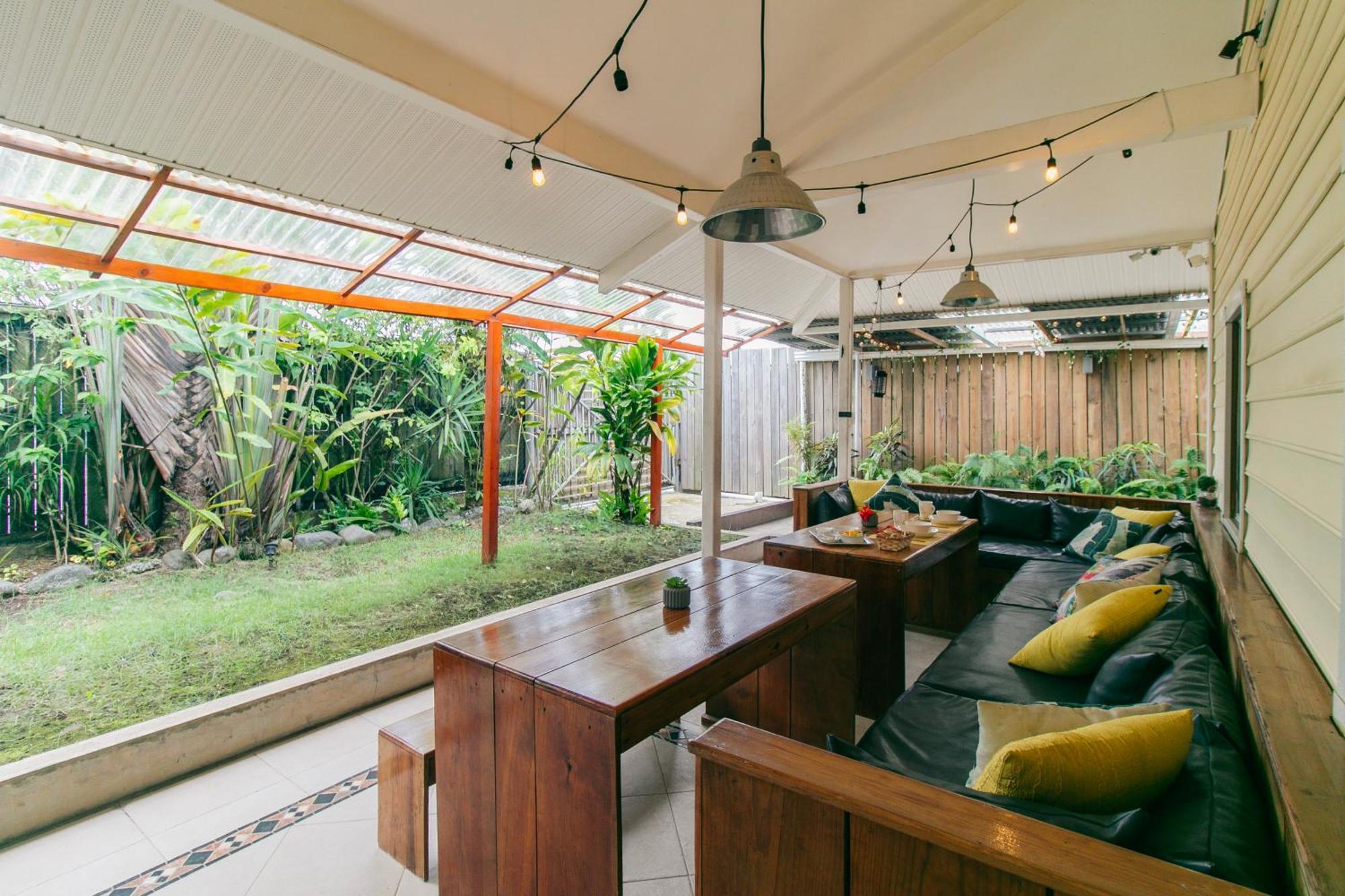Pineapple House Hotel Bocas del Toro Exterior photo